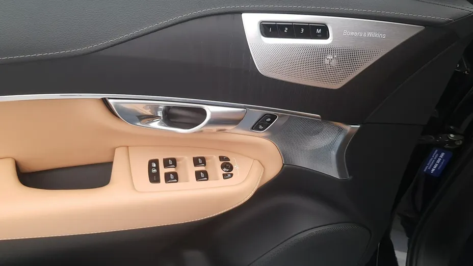 VOLVO XC90 -