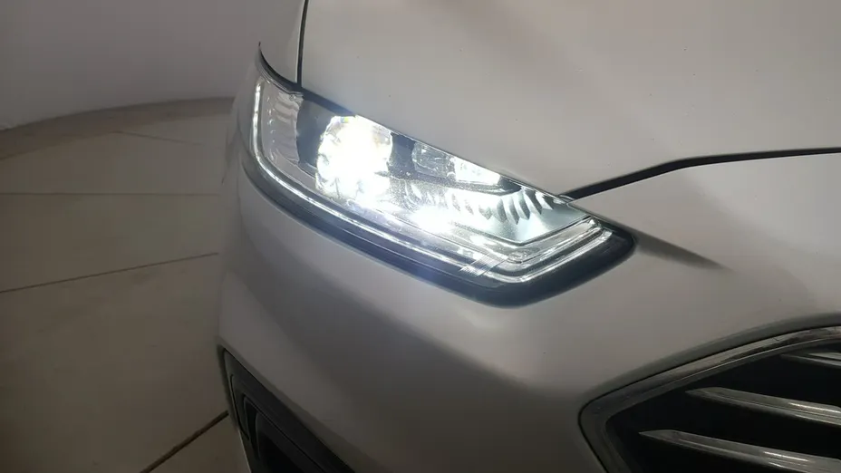 FORD Mondeo -