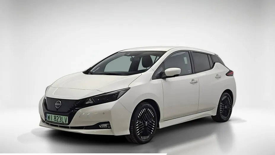 NISSAN Leaf -