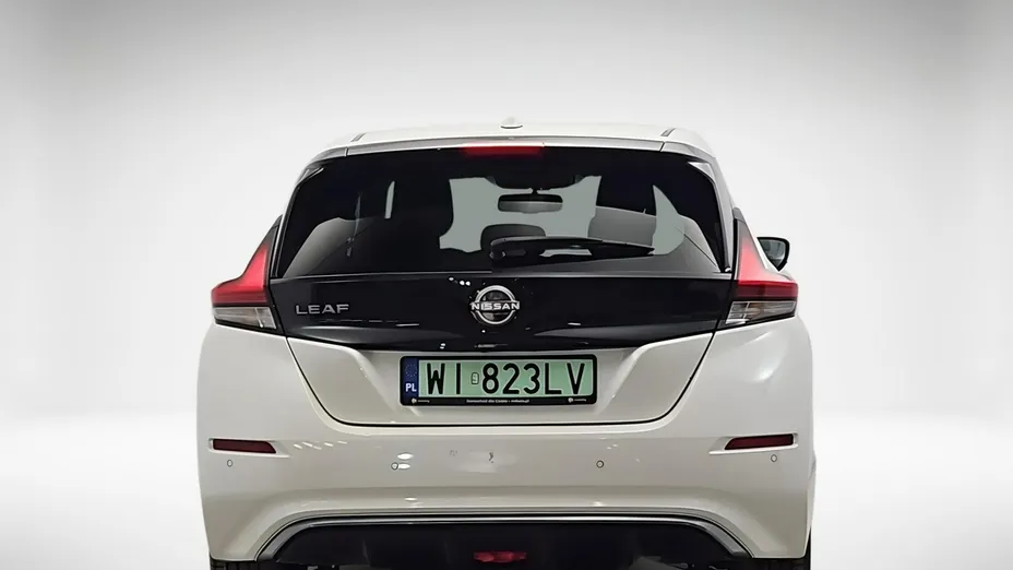NISSAN Leaf -