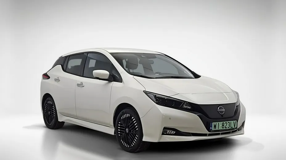 NISSAN Leaf -