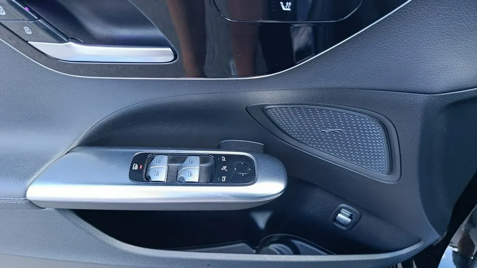 MERCEDES-BENZ C Klasa -