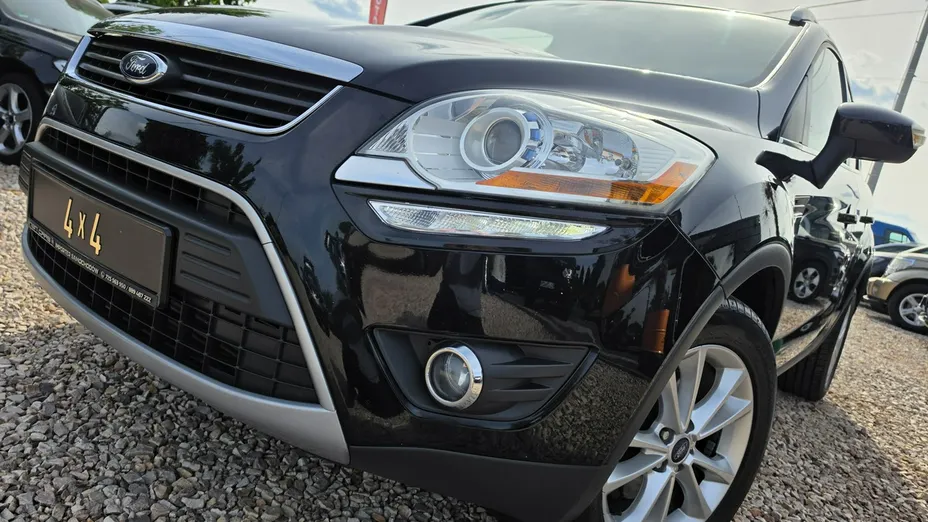 FORD Kuga -