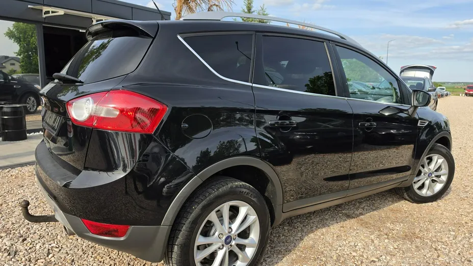 FORD Kuga -