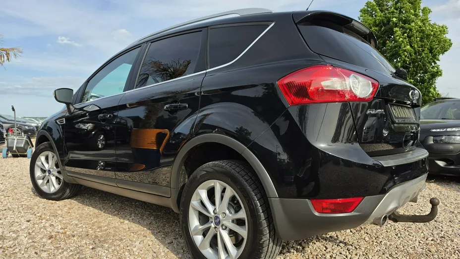 FORD Kuga -