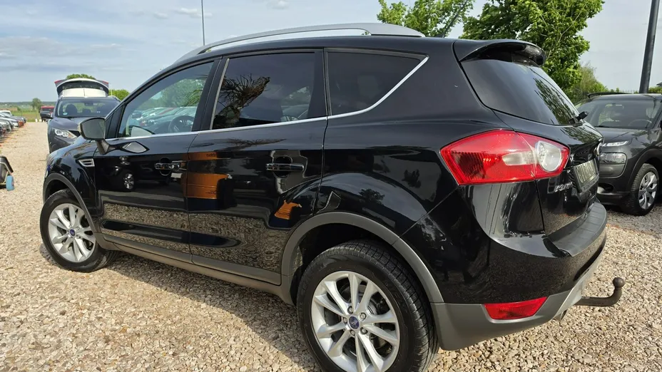 FORD Kuga -