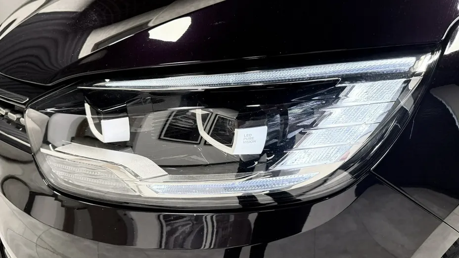RENAULT Scenic -