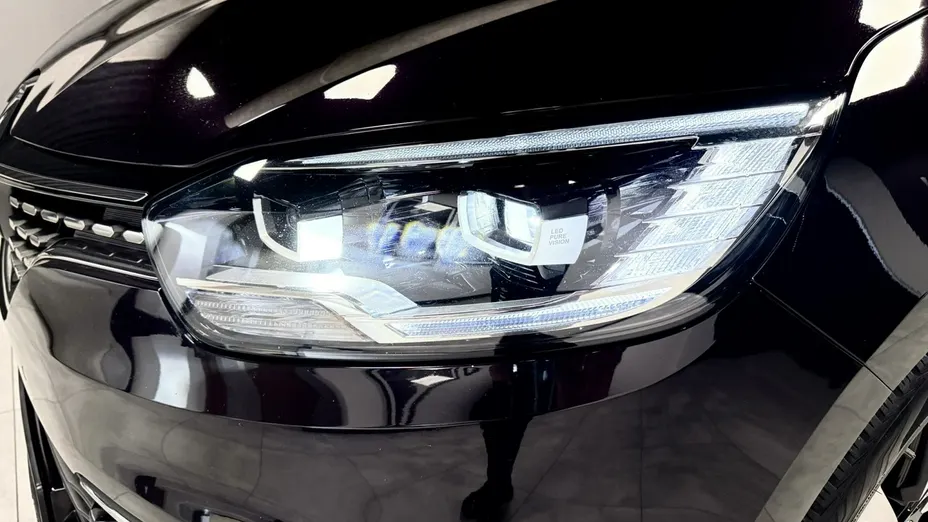 RENAULT Scenic -
