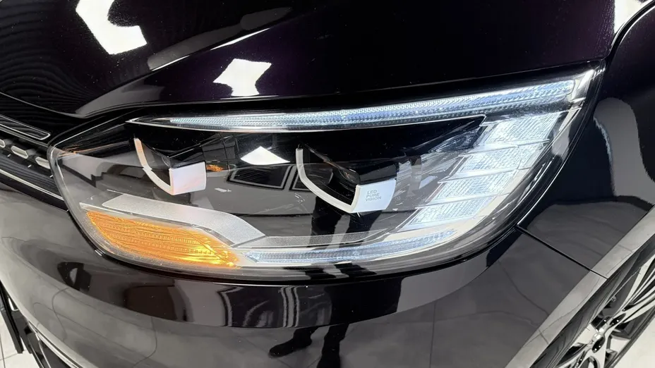 RENAULT Scenic -