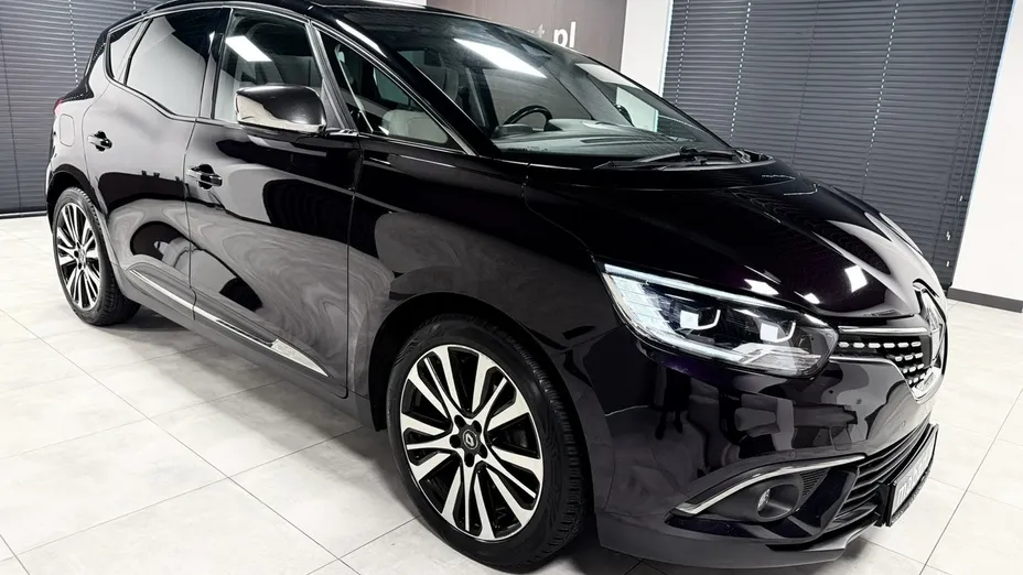 RENAULT Scenic -