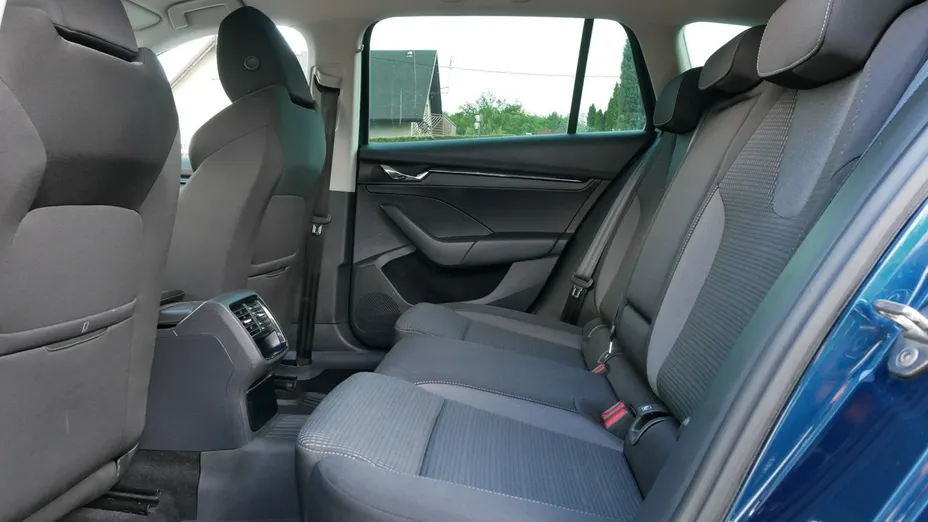 SKODA Octavia -