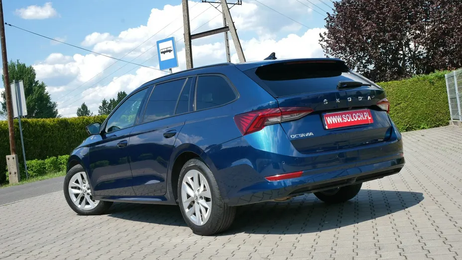SKODA Octavia -
