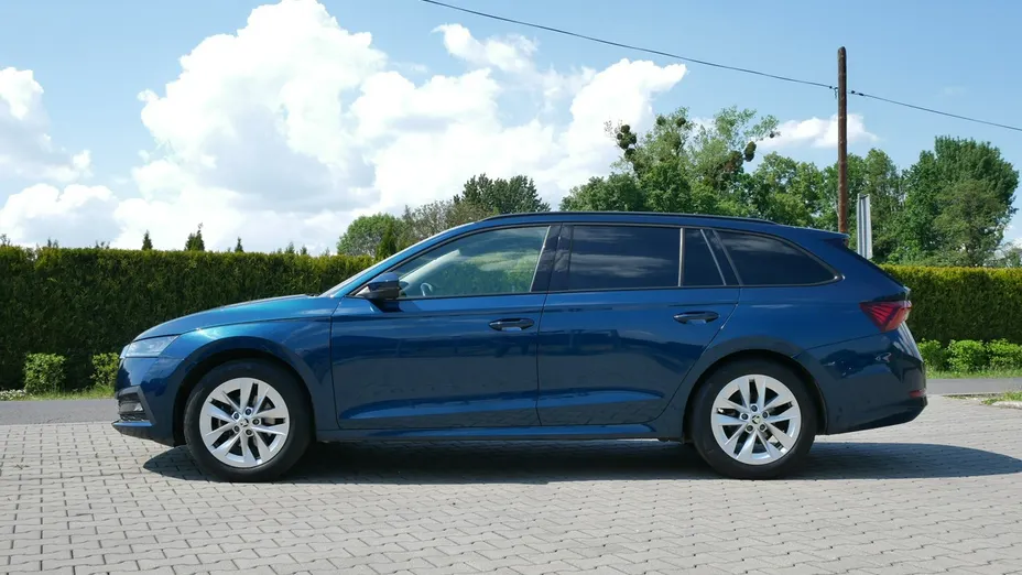 SKODA Octavia -