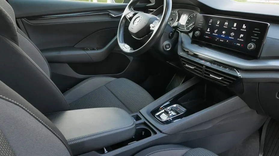 SKODA Octavia -