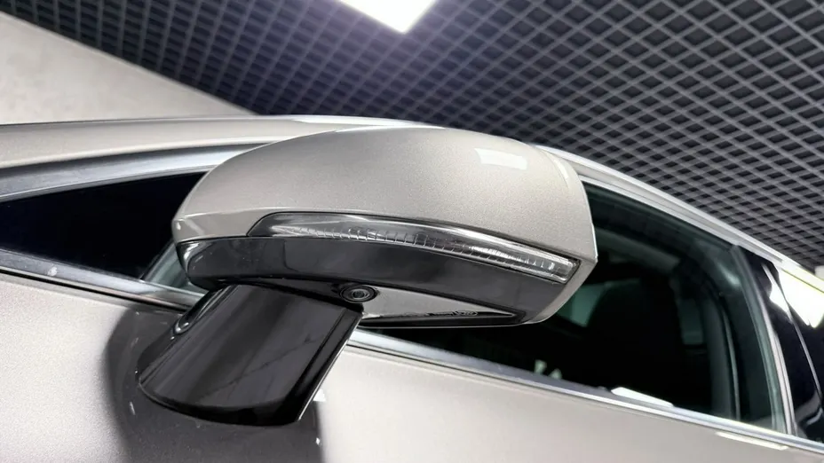 VOLVO V60 -