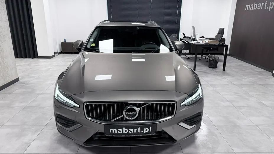 VOLVO V60 -
