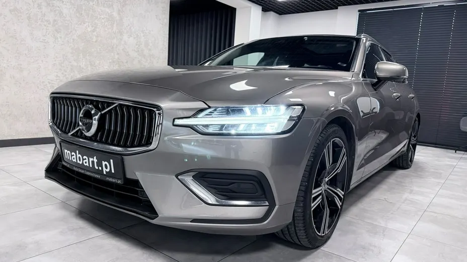 VOLVO V60 -