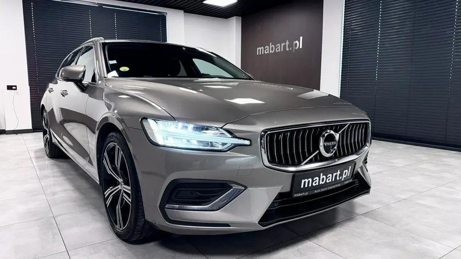 VOLVO V60 -