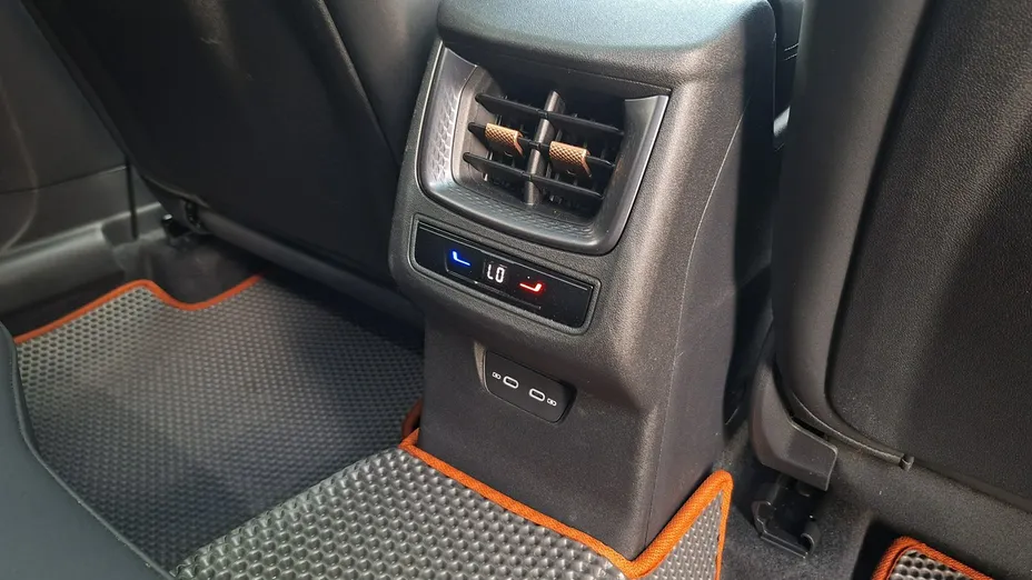 CUPRA Terramar -