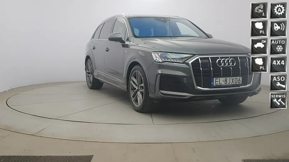AUDI Q7 -