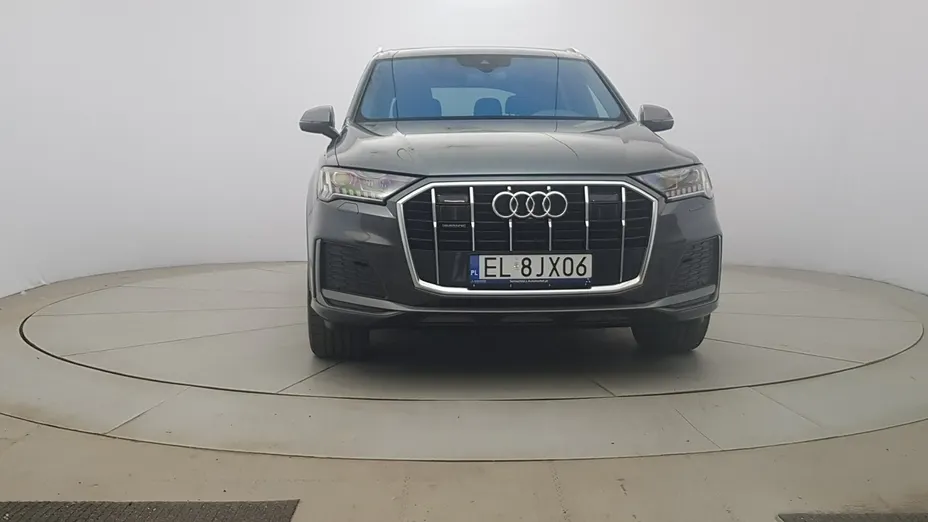 AUDI Q7 -