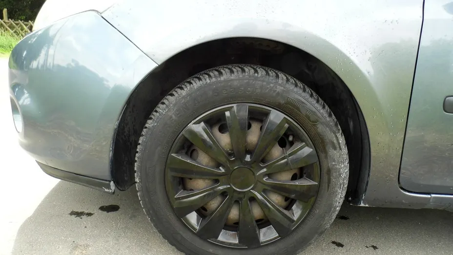 RENAULT Clio -