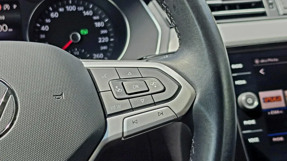 VOLKSWAGEN Passat -