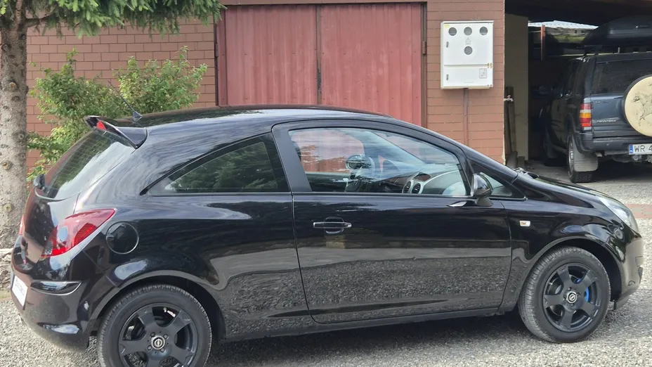 OPEL Corsa -