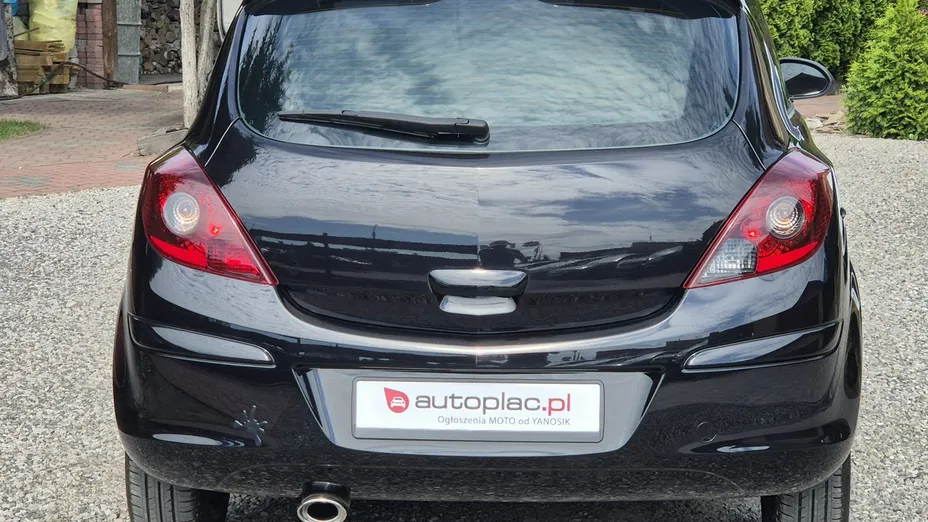 OPEL Corsa -