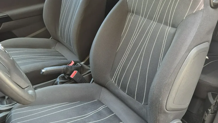 OPEL Corsa -