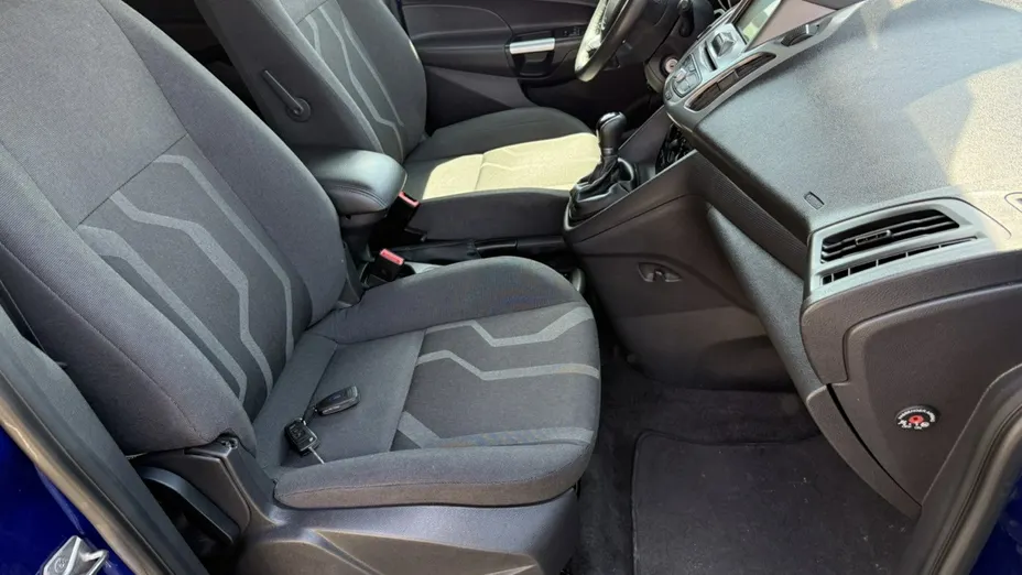 FORD Tourneo Connect -