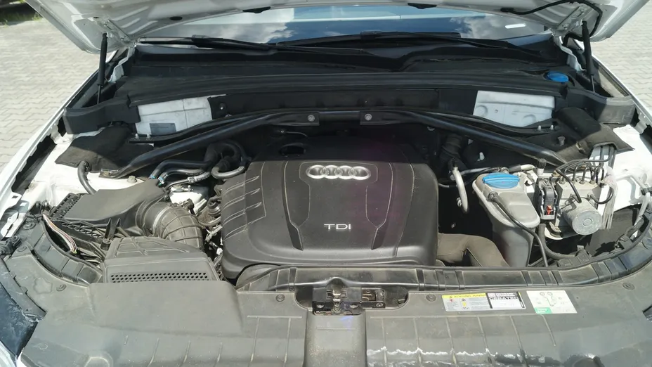 AUDI Q5 -