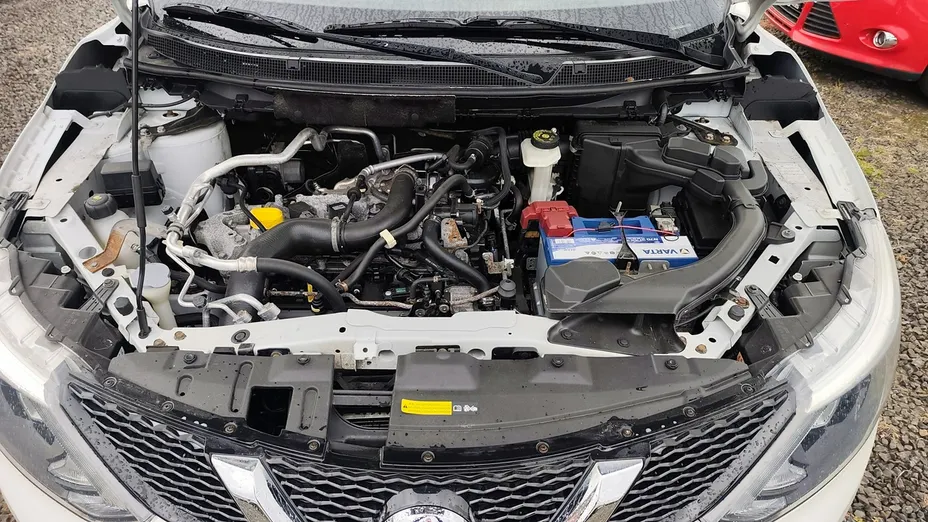 NISSAN Qashqai -