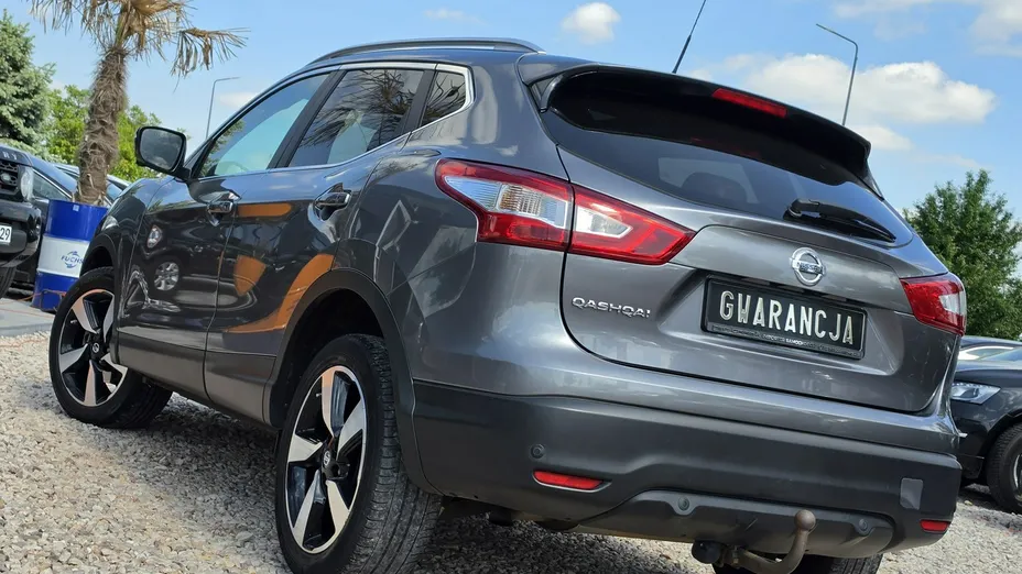 NISSAN Qashqai -