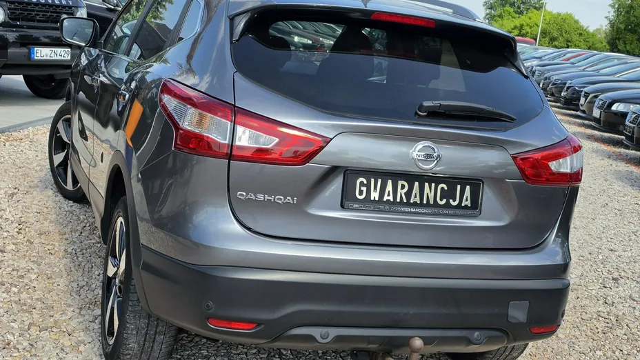 NISSAN Qashqai -