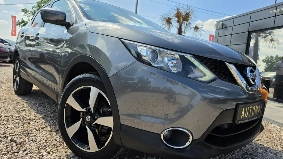 NISSAN Qashqai -