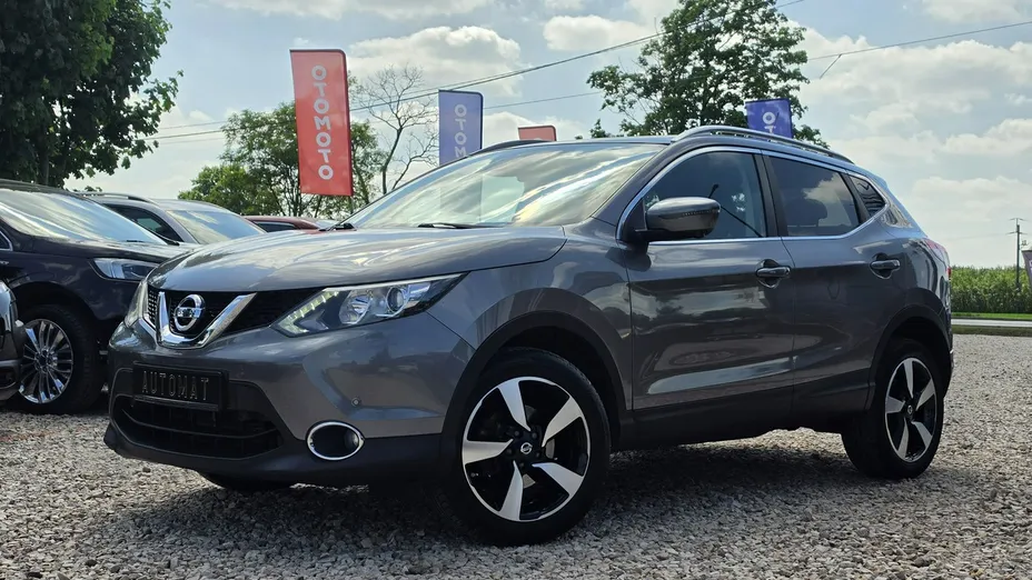 NISSAN Qashqai -