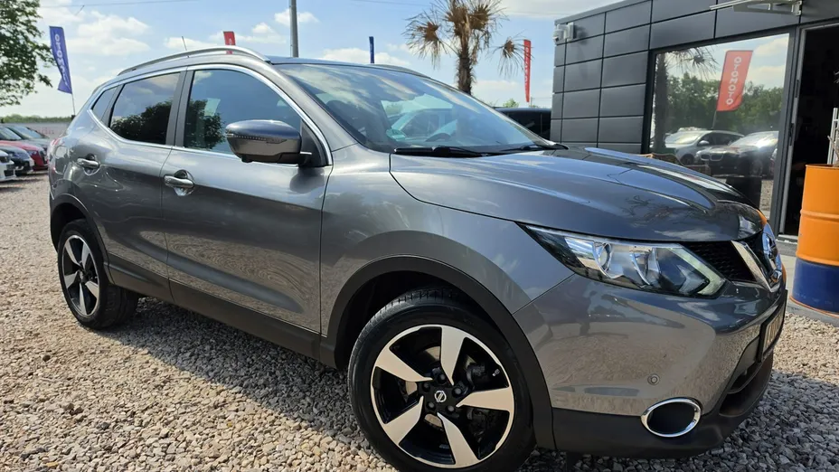 NISSAN Qashqai -