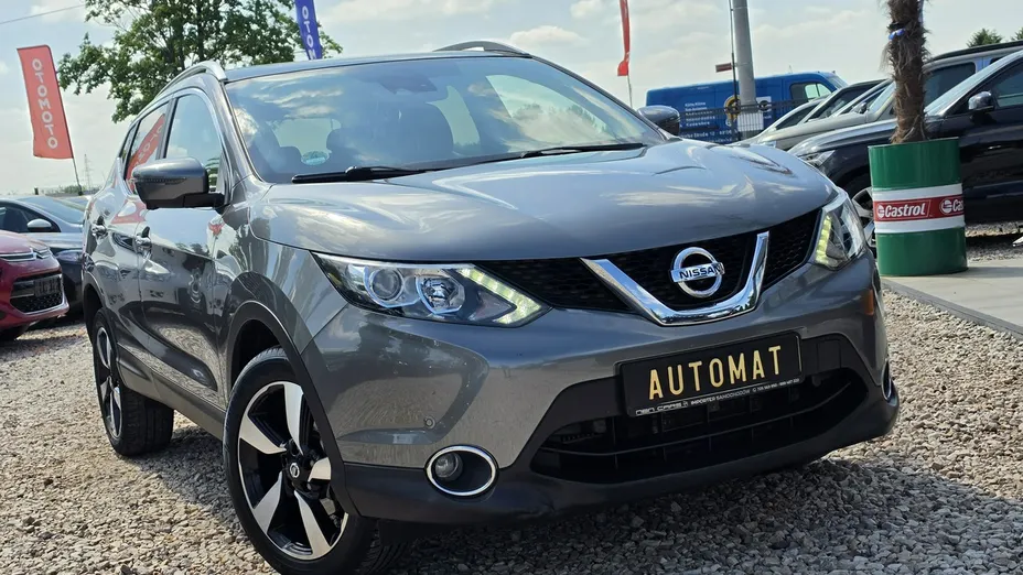 NISSAN Qashqai -