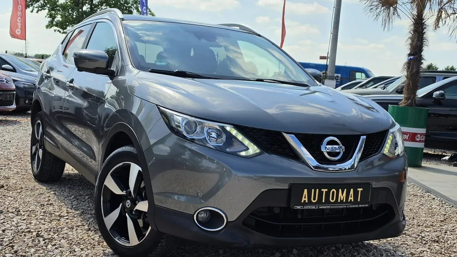 NISSAN Qashqai -