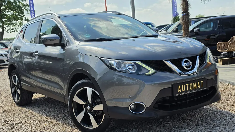 NISSAN Qashqai -