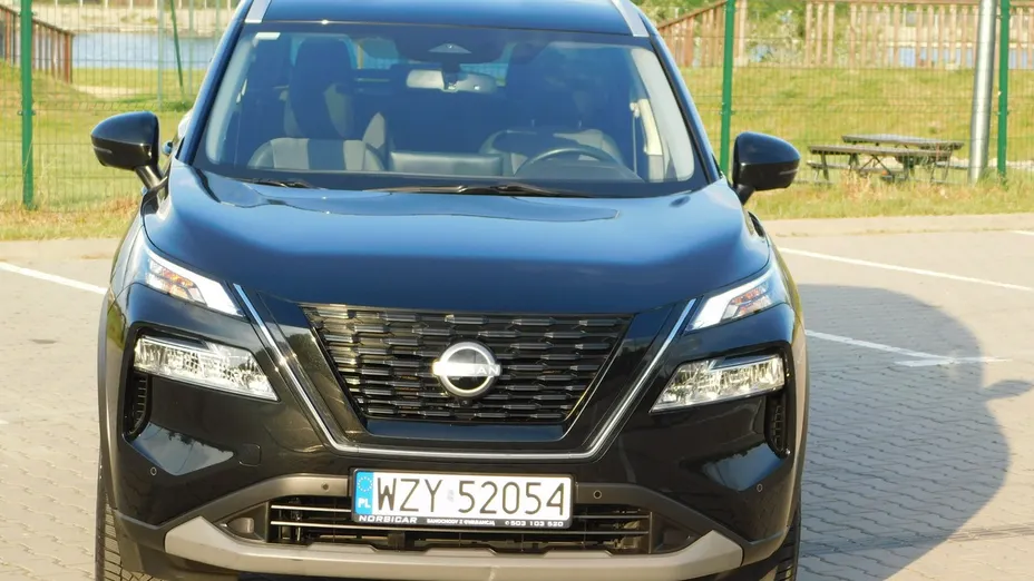 NISSAN X-Trail -