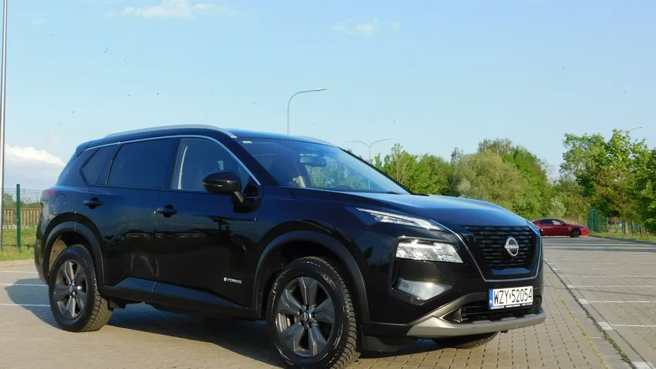 NISSAN X-Trail -