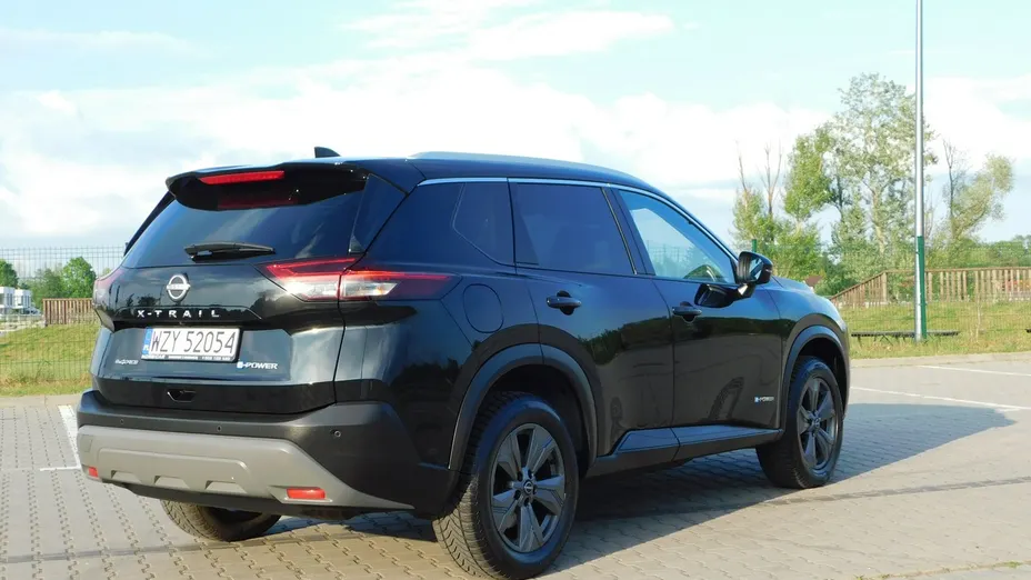 NISSAN X-Trail -
