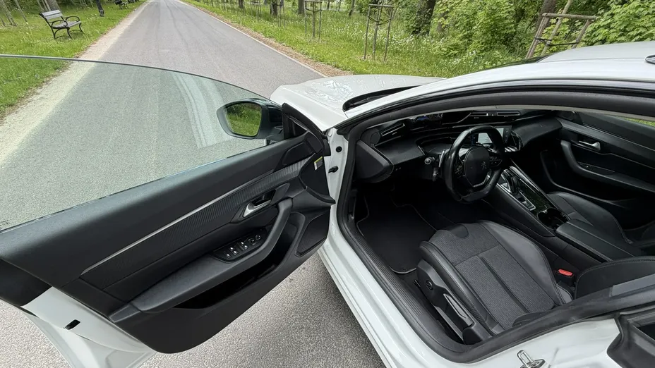 PEUGEOT 508 -