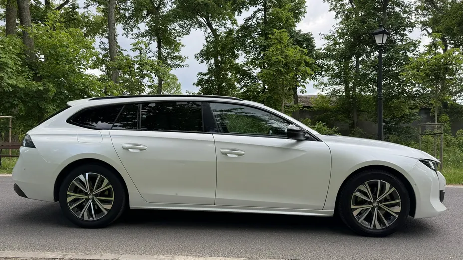 PEUGEOT 508 -