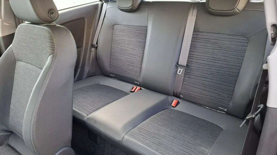 OPEL Corsa -