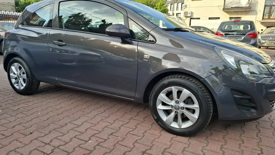 OPEL Corsa -