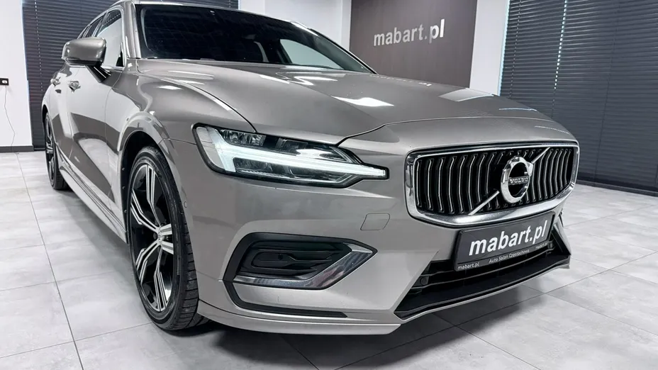 VOLVO V60 -
