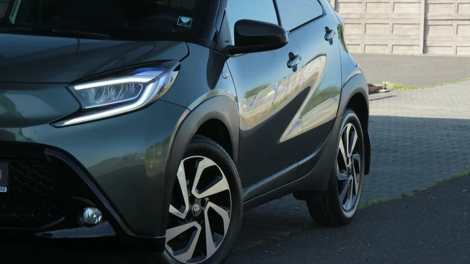 TOYOTA Aygo X -